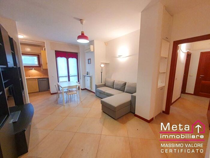 Appartamento trilocale in affitto in via Concordia, Centro, San Donato Milanese