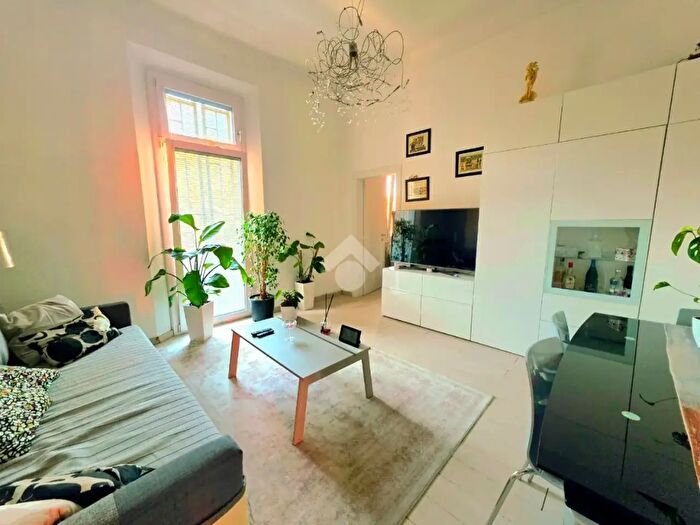 Appartamento con 5 locali in vendita in Via degli Orti, Bologna