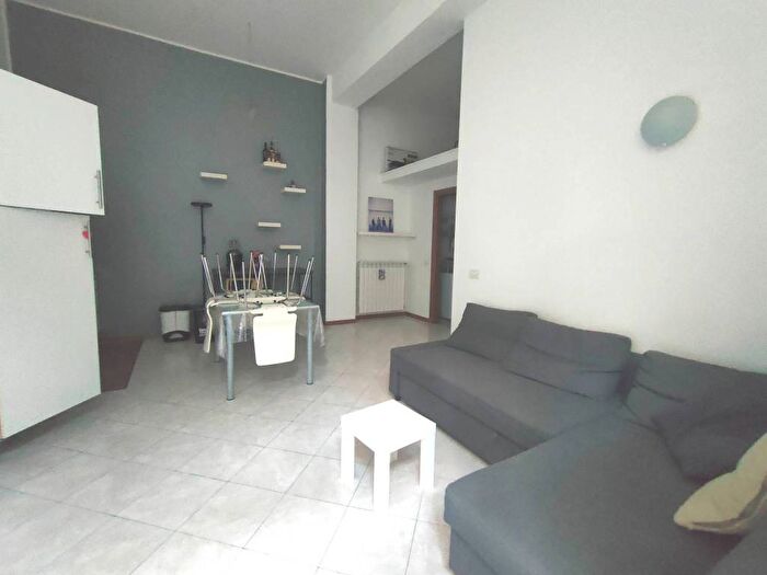 Appartamento bilocale in affitto in Viale Col di Lana, Corso San Gottardo, Milano