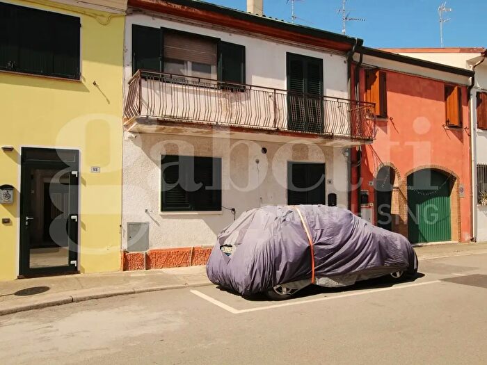 Casa con 7 locali in vendita in Fiscaglia