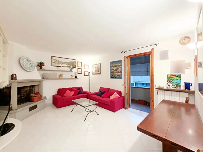 Appartamento quadrilocale in vendita in Campi Bisenzio