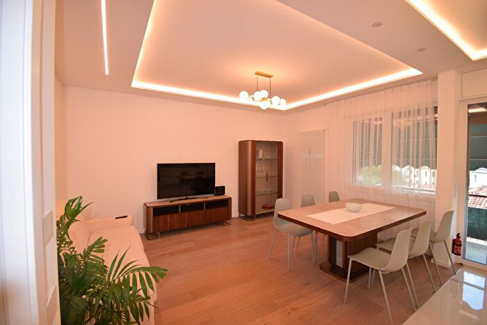 Appartamento trilocale in vendita in Strada Siora Andriana del Vescovo, Treviso