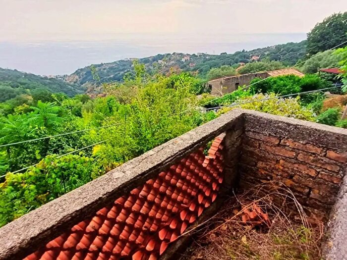 Casa quadrilocale in vendita in Localita Zampolo, Cetraro