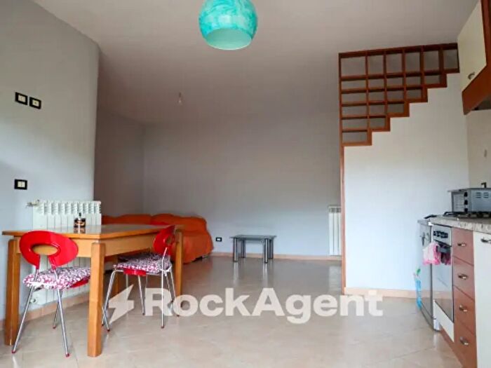 Appartamento quadrilocale in vendita in Via Martiri di Nassirya, San Floro