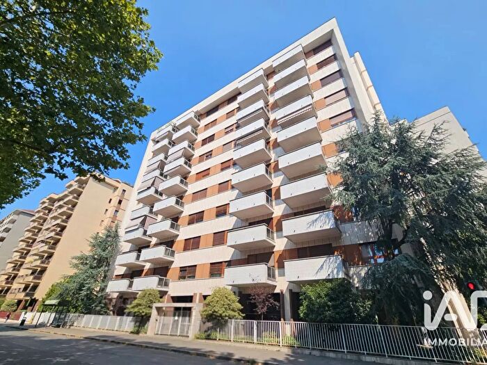 Appartamento con 5 locali in vendita in Corso Montecucco, Torino