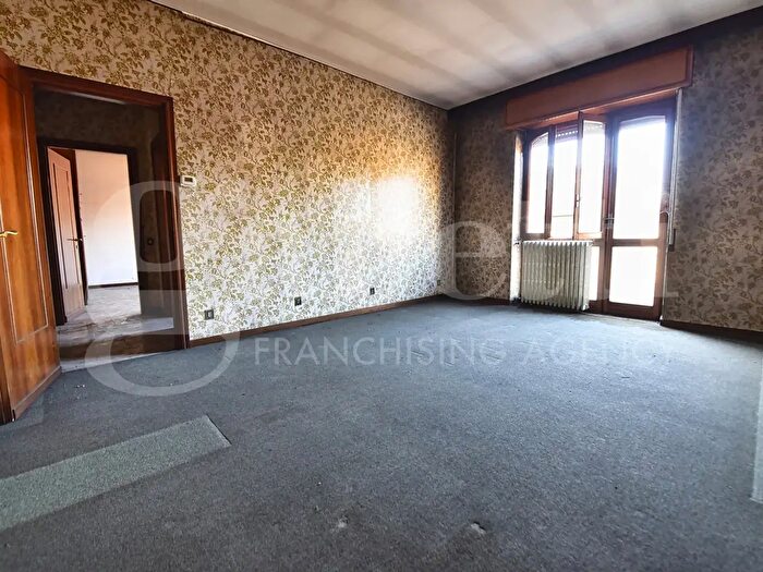 Appartamento trilocale in vendita in Via Casati, Arcore