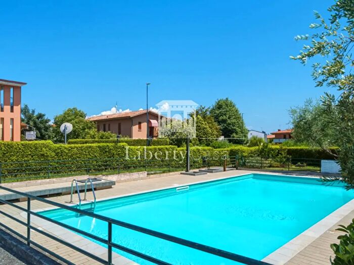 Appartamento trilocale in vendita in Via Giorgio La Pira, San Felice Del Benaco