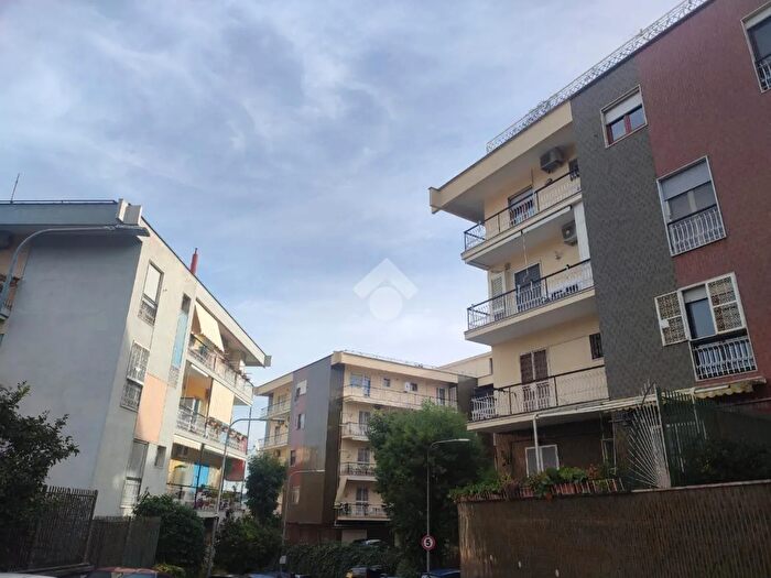 Appartamento quadrilocale in vendita in Via Edoardo Nicolardi, Napoli