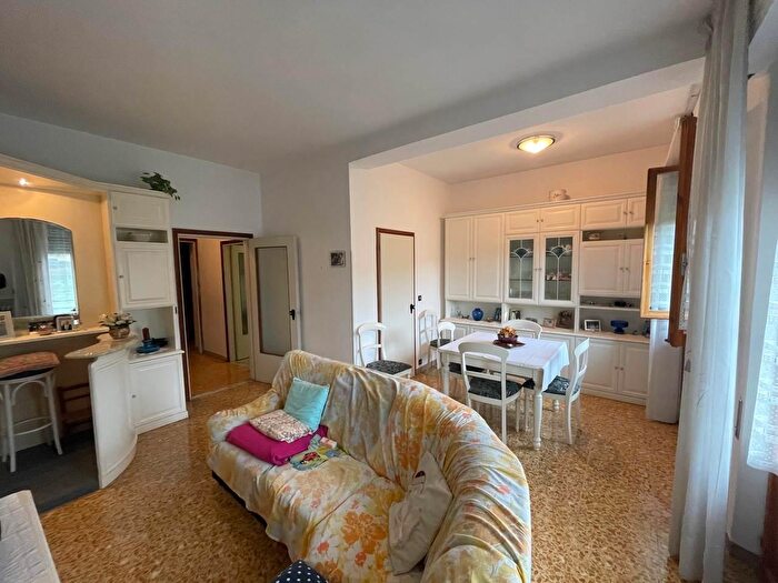 Appartamento con 6 locali in vendita in Siena