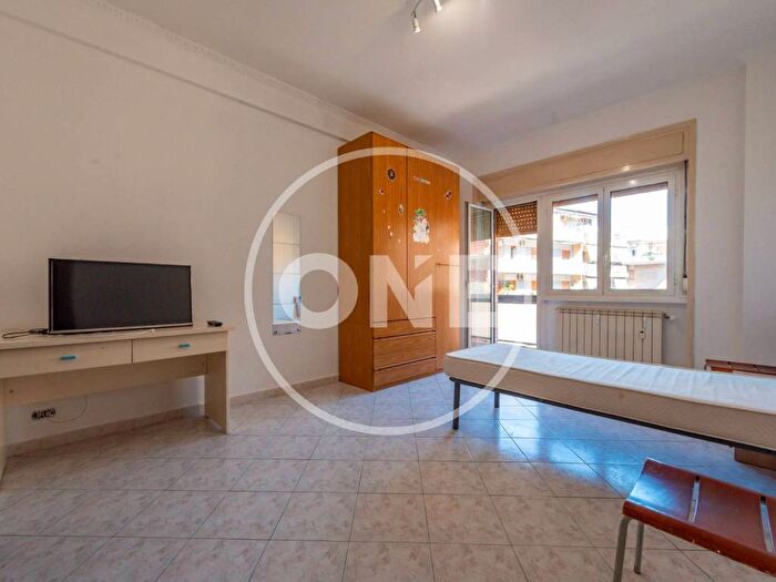 Appartamento con 5 locali in affitto in Via Giuseppe Donati, Casal Bruciato, Roma