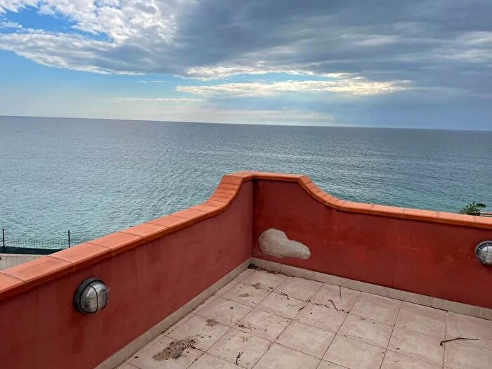 Casa quadrilocale in vendita in Avola Contrada Gallina, Avola