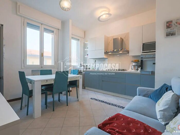 Appartamento trilocale in vendita in Via Agucchi, Bologna