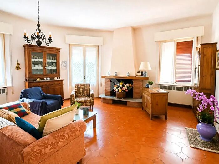 Appartamento con 6 locali in vendita in Via d Turci, Ravenna