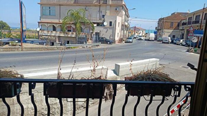 Appartamento trilocale in vendita in San Pier Niceto