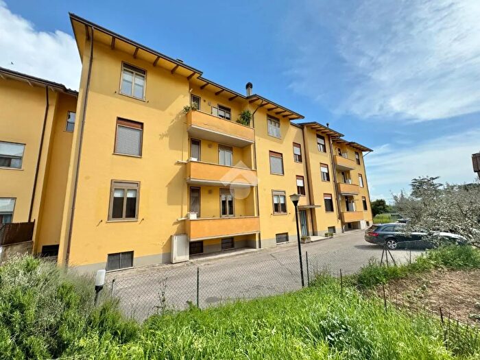 Appartamento quadrilocale in vendita in Viale Michelangelo, Assisi