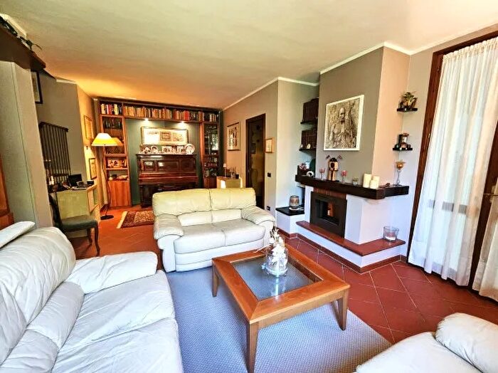 Casa con 6 locali in vendita in Via Luigi Gonzaga a, Guastalla