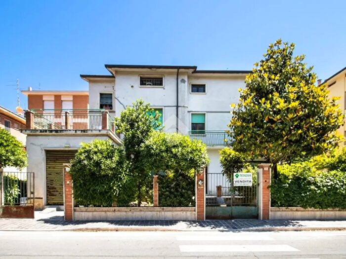 Appartamento quadrilocale in vendita in Via Goffredo Mameli, Porto Sant'Elpidio