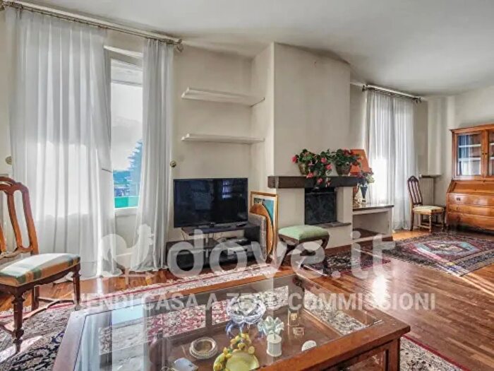 Appartamento con 5 locali in vendita in Via Mulini, Domaso