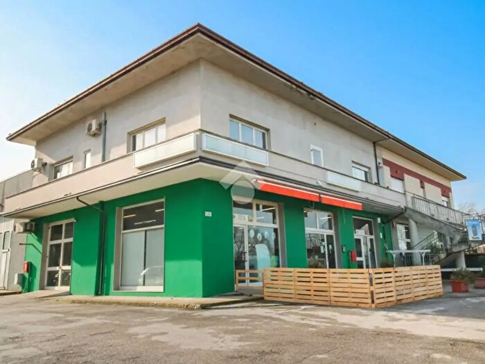 Appartamento quadrilocale in vendita in Via Fratte, SantElpidio A Mare