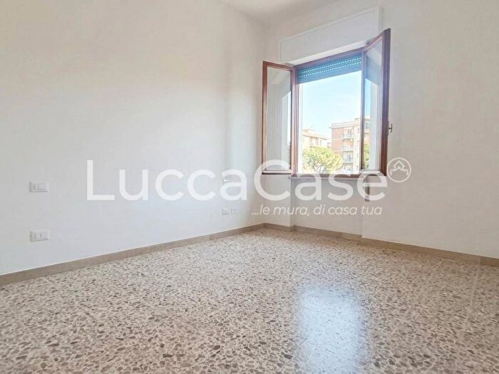 Appartamento trilocale in affitto in Viale Luporini, SantAnna, Lucca