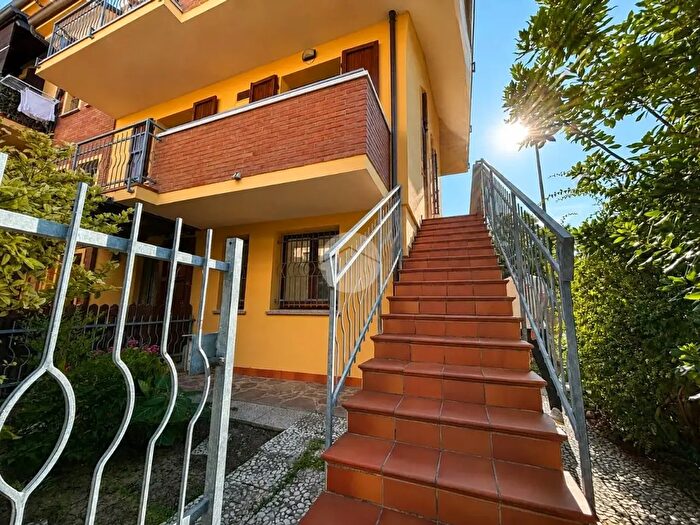 Appartamento trilocale in vendita in Via Luigi Arcangeli, Savignano Sul Rubicone