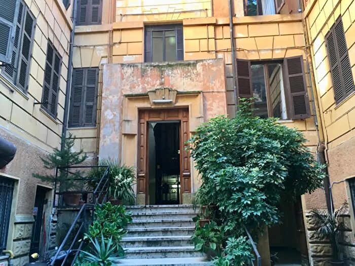 Appartamento in vendita in Via Alessandro Torlonia, Roma