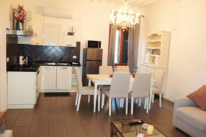 Appartamento trilocale in vendita in Buti