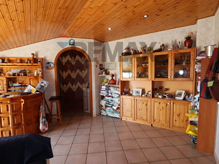 Appartamento con 6 locali in vendita in Via Guglielmo Marconi, Calatabiano