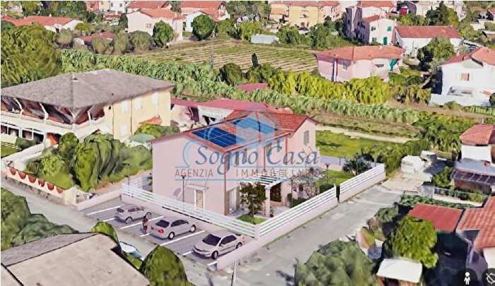 Casa quadrilocale in vendita in Castelnuovo Magra