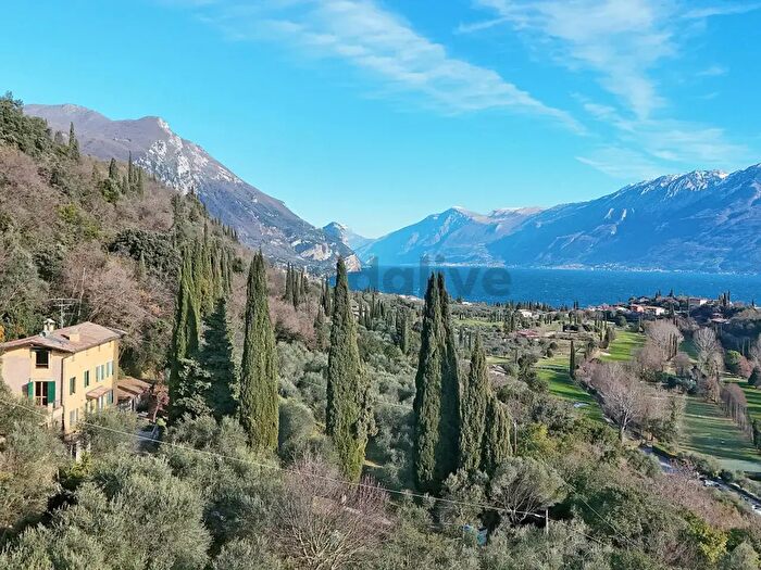 Casa con 10 locali in vendita in Via Mornaga, Toscolano Maderno