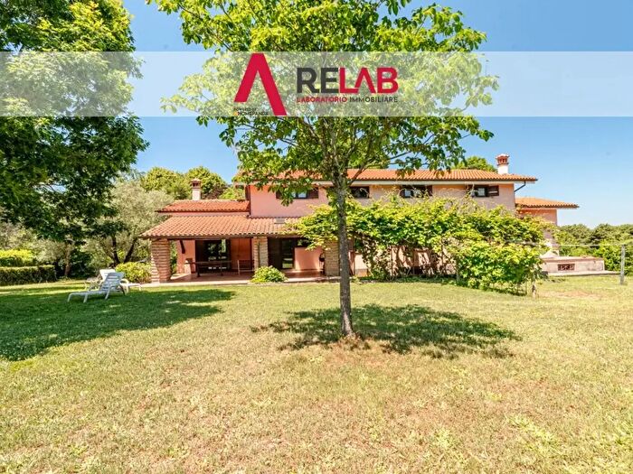 Casa con 7 locali in vendita in Via Lombardia c, Oriolo Romano