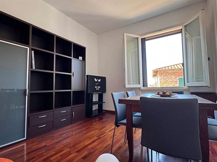 Appartamento trilocale in affitto in Leopoldo Vittorio Emanuele Statuto, Firenze
