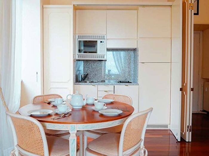 Appartamento bilocale in affitto in Via Capolungo, Nervi, Genova