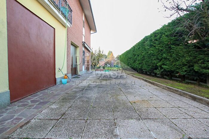 Casa in vendita in Via Donatori di Sangue Mirandola Unione Comuni Modenesi Area Nord Modena EmiliaRomagna Italia, Mirandola