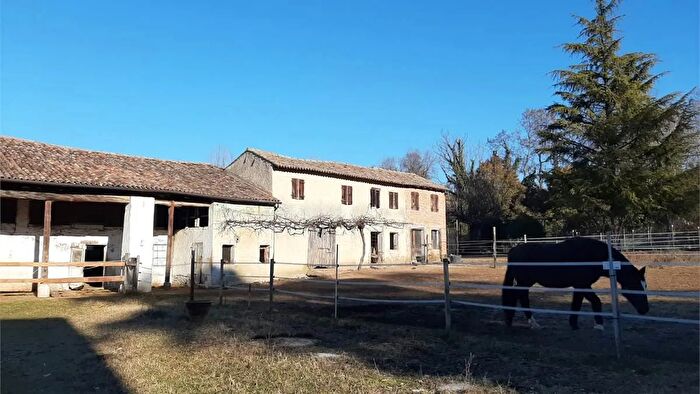 Casa con 18 locali in vendita in Fonte Via Fabia, Montebelluna