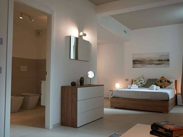 Appartamento bilocale in affitto in Via Cenisio, Cenisio, Milano