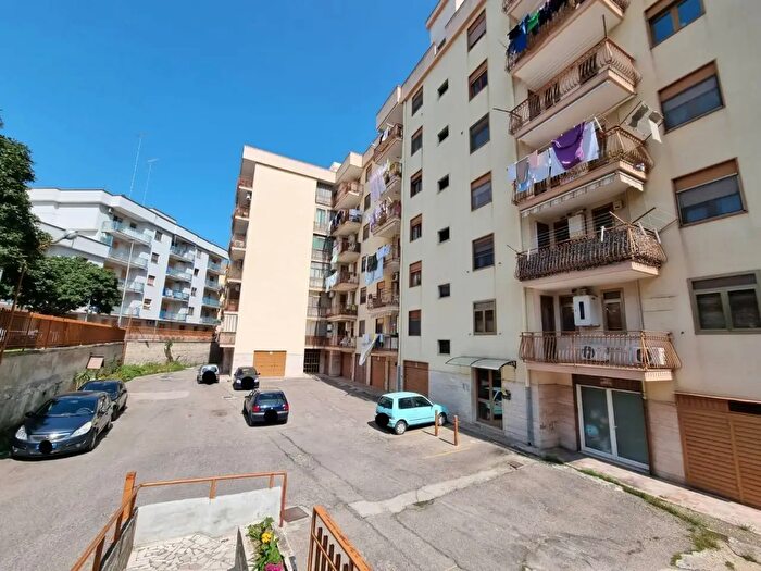 Appartamento quadrilocale in vendita in Via Nicola Lazzaro, Massafra