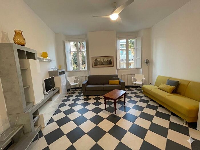 Appartamento monolocale in affitto in Piazza San Francesco, Oneglia, Imperia
