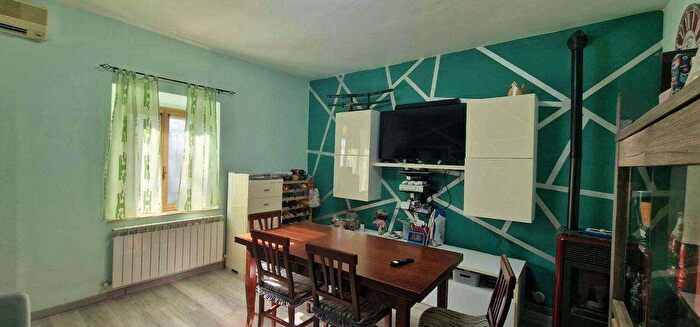 Casa quadrilocale in vendita in Voc Cerreto, Massa Martana