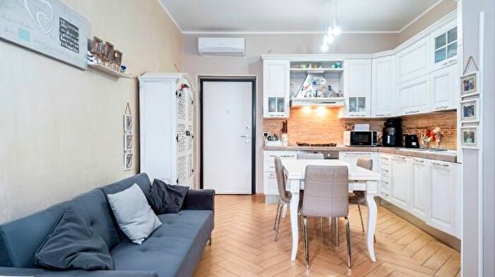 Appartamento trilocale in vendita in Via Monte Solarolo, Fiumicino