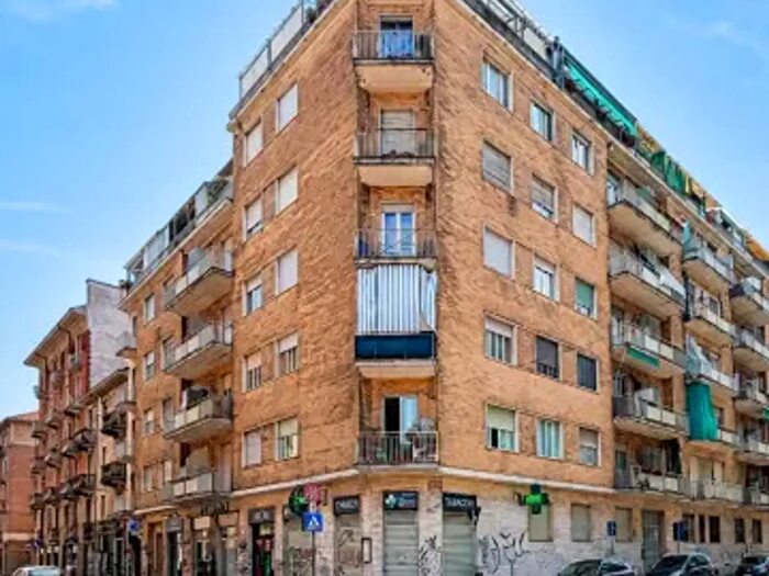 Appartamento trilocale in vendita in Via Luigi Palma di Cesnola, Torino