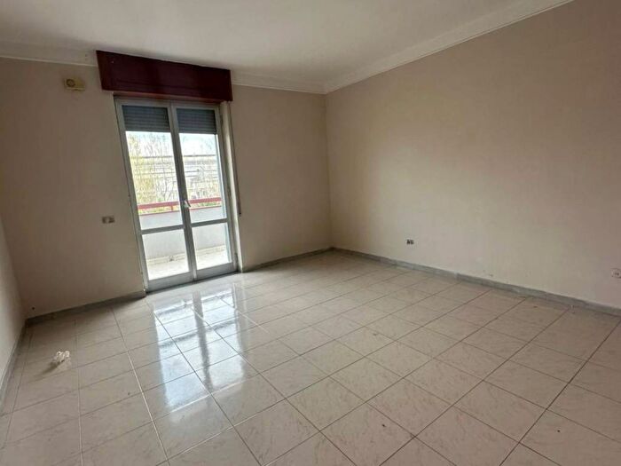 Appartamento trilocale in affitto in Via Pentelete, Centro, Ottaviano