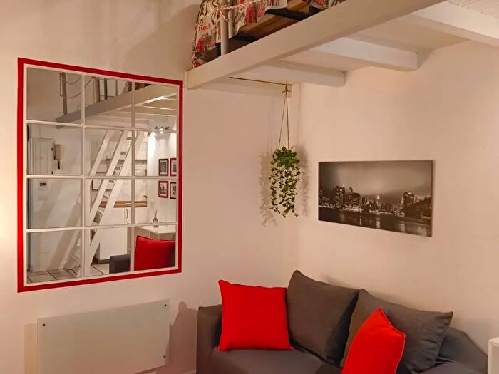 Appartamento monolocale in affitto in Via Volturno, Pavia