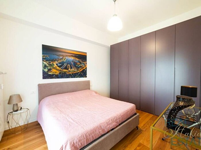 Appartamento monolocale in affitto in Piazza Dante, Centro Città, Genova