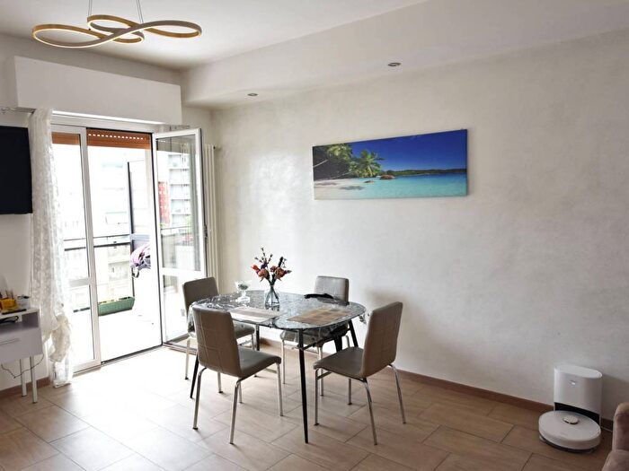 Appartamento trilocale in affitto in Piazza Novembre, Rondò Torretta, Sesto San Giovanni