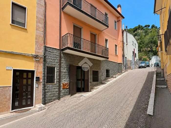 Appartamento trilocale in vendita in Via col di Lana, San Giovanni Rotondo