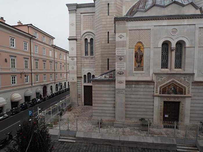 Appartamento monolocale in affitto in Borgo Teresiano, Trieste