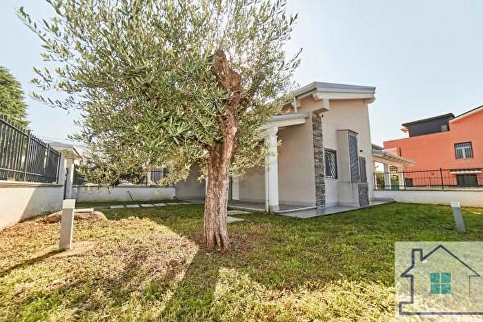 Casa bilocale in vendita in Via di Vermicino, Frascati