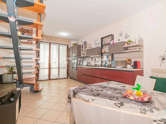 Appartamento quadrilocale in vendita in Via Caduti di Via Fani, Cesena