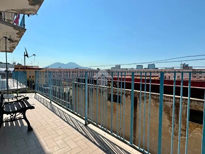 Appartamento bilocale in vendita in Via Notar Giacomo, Napoli